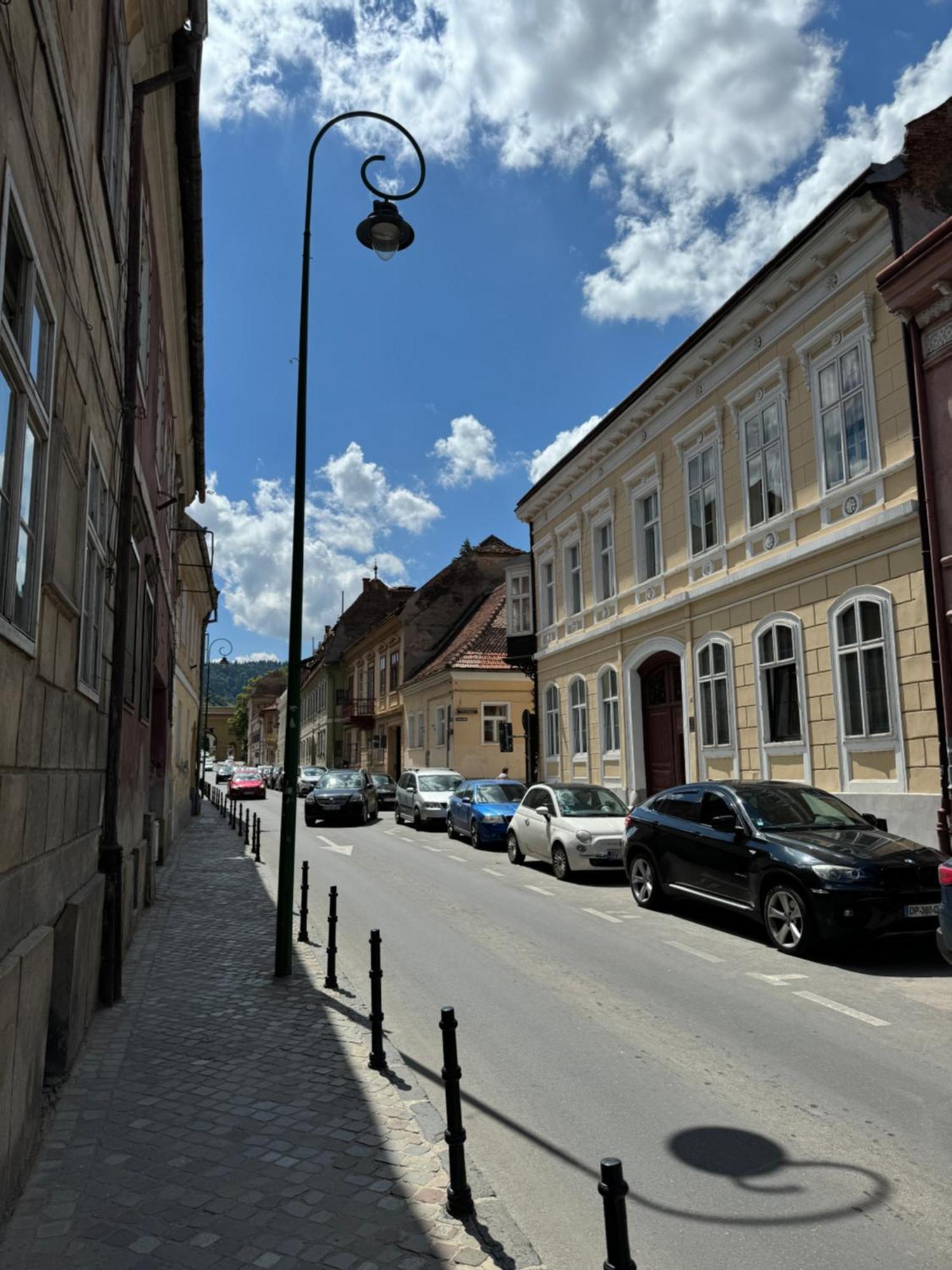Ari Apartamento Braşov