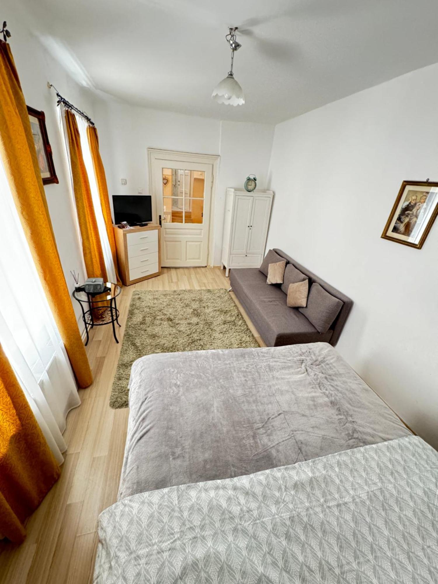 Apartment Ari